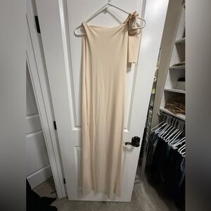 Elegant Cream Maxi Dress